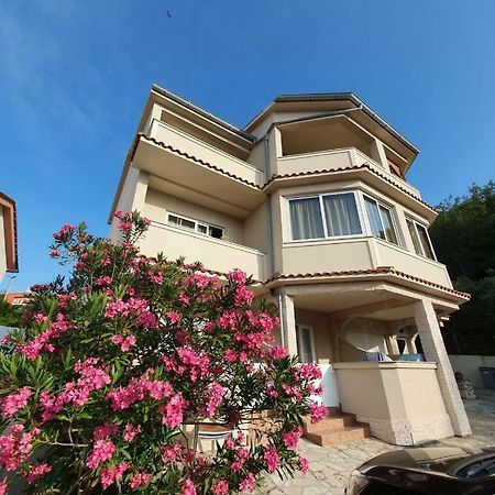 Apartments Kim 라브 외부 사진