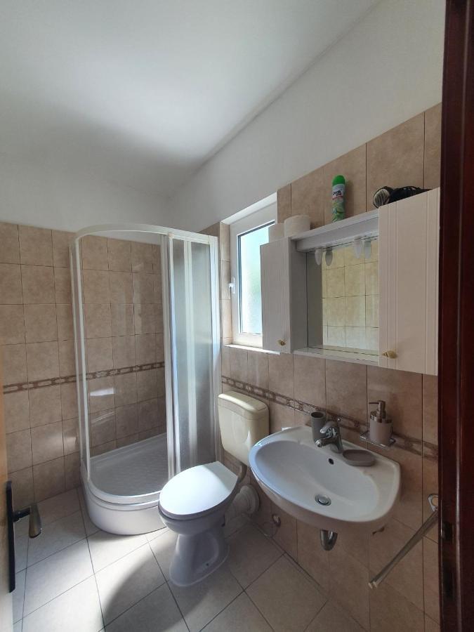 Apartments Kim 라브 외부 사진