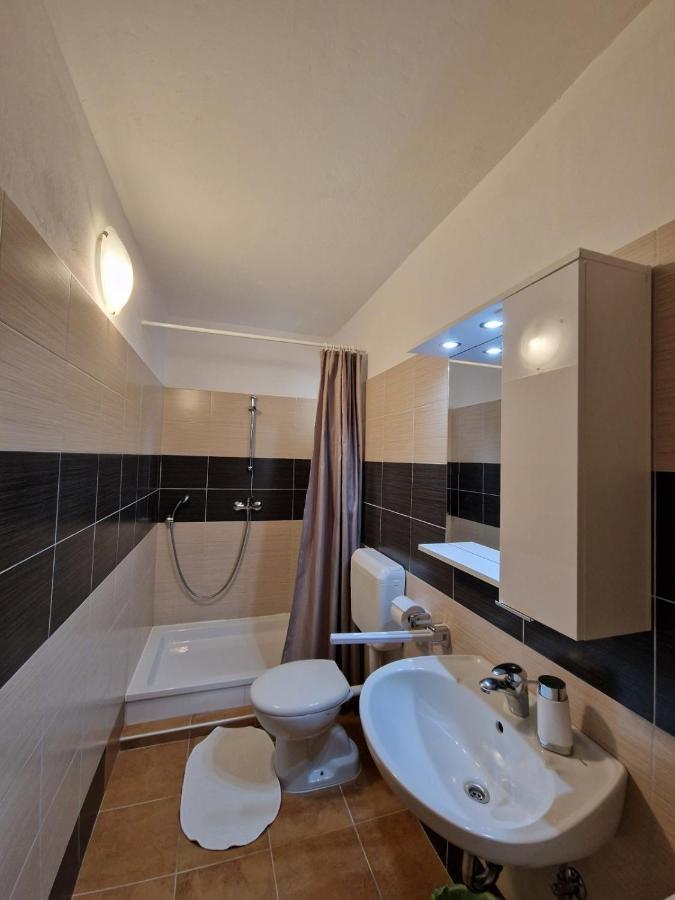 Apartments Kim 라브 외부 사진